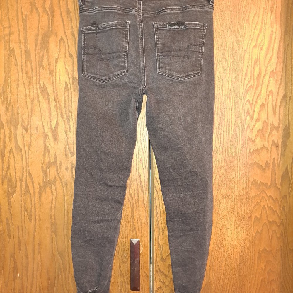 American Eagle Distressed High Rise Jegging Crop Jeans Sz 6 Next Level Stretch - Picture 2 of 9
